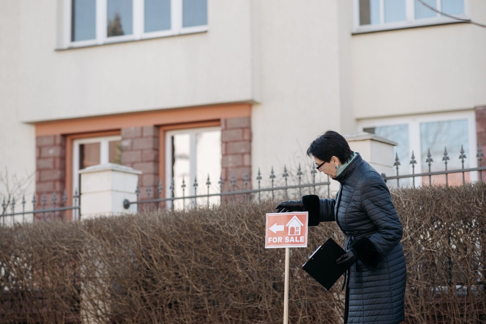What Is a Real Estate Broker